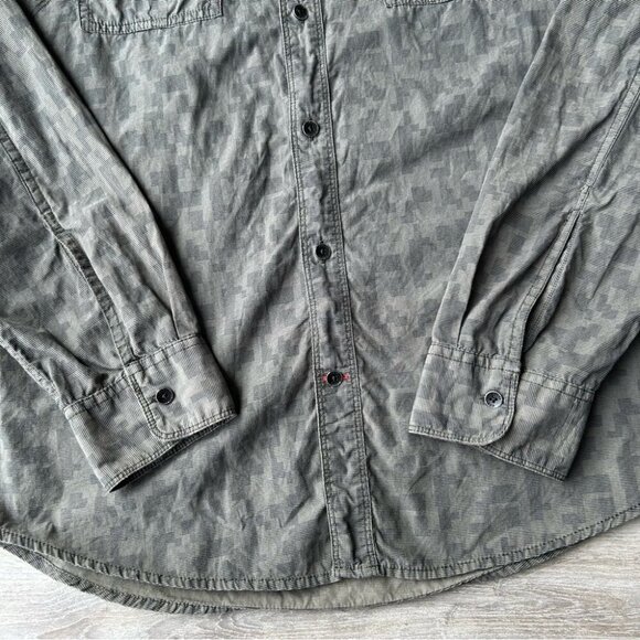 Guess Dillon Military Style Slim  Fit Button Down Shirt - Picture 6 of 13